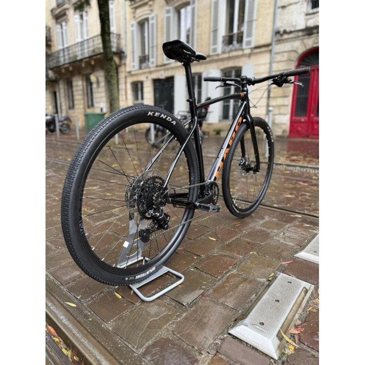 Haro bikes vélo gravel cintre plat Buzzard Alloy LTD 4 Gloss Black / C