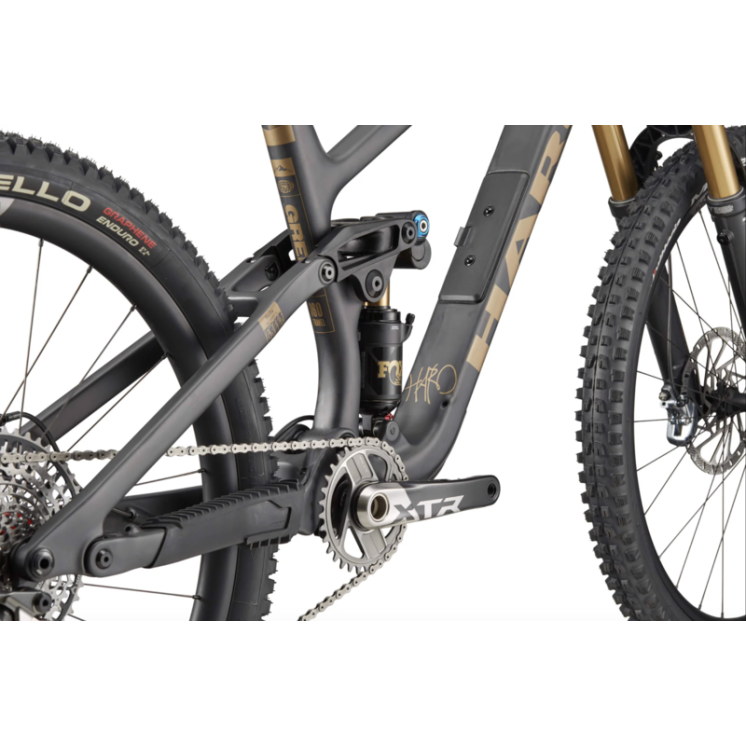 HARO Bikes VTT enduro Greer Carbon Top Shelf matte raw gold